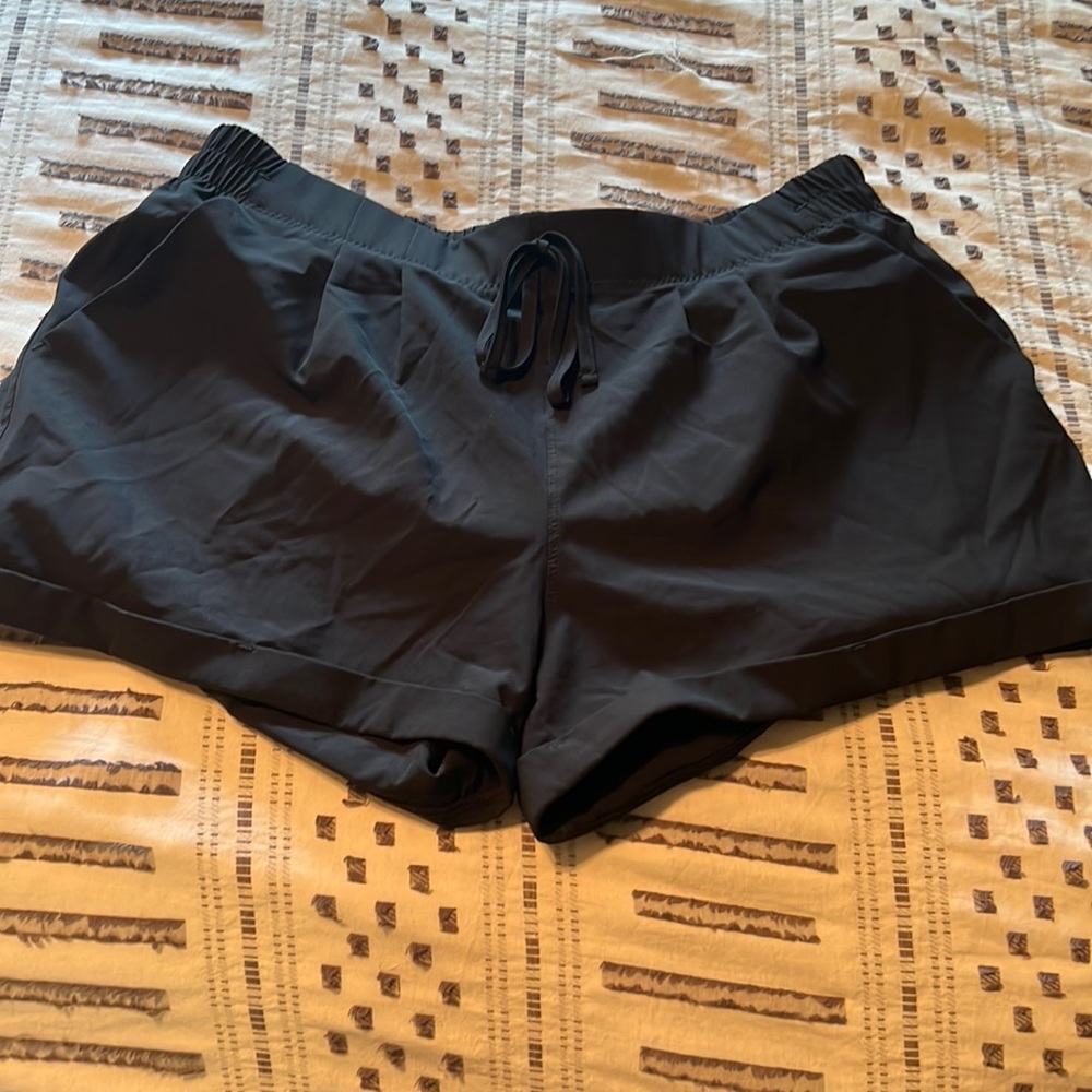 Zyia black shorts